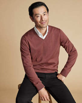 Merino V-Neck Sweater - Rosewood