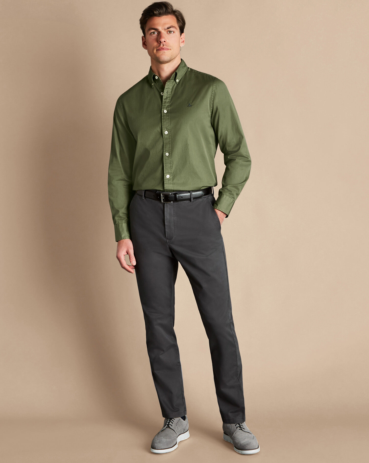 What Color Shirt Goes With Dark Brown Pants Men Guys Light Pink Shirt  Fashion Inspiration Outfit | Brown pants men, Green trousers outfit, Dark  brown pants