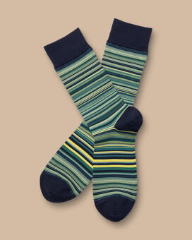 Socken mit bunten Streifen - Grün