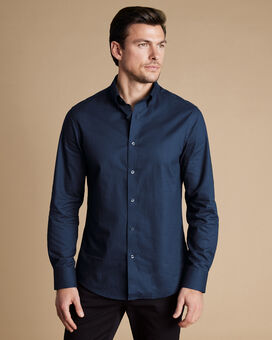 Chemise en sergé de coton brossé à col boutonné - Bleu indigo