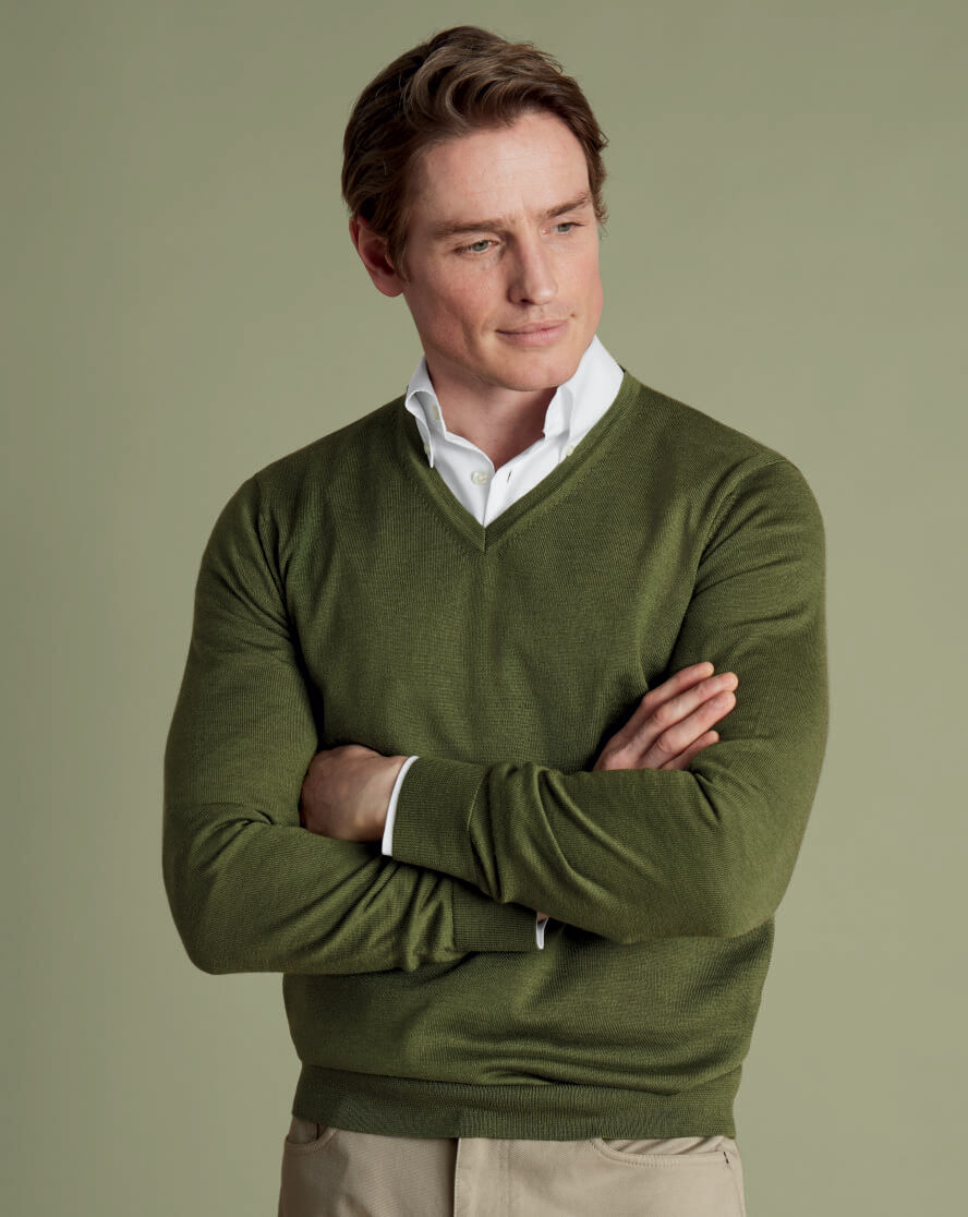 Merino V-Neck Jumper - Moss Green