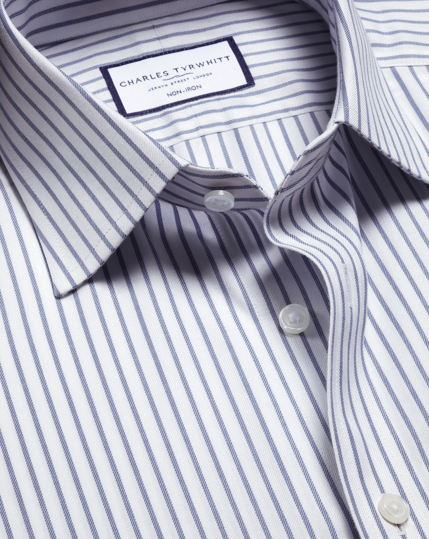 Charles Tyrwhitt Bügelfreies Twill-Hemd mit Streifen - Indigoblau Knopfmanschette