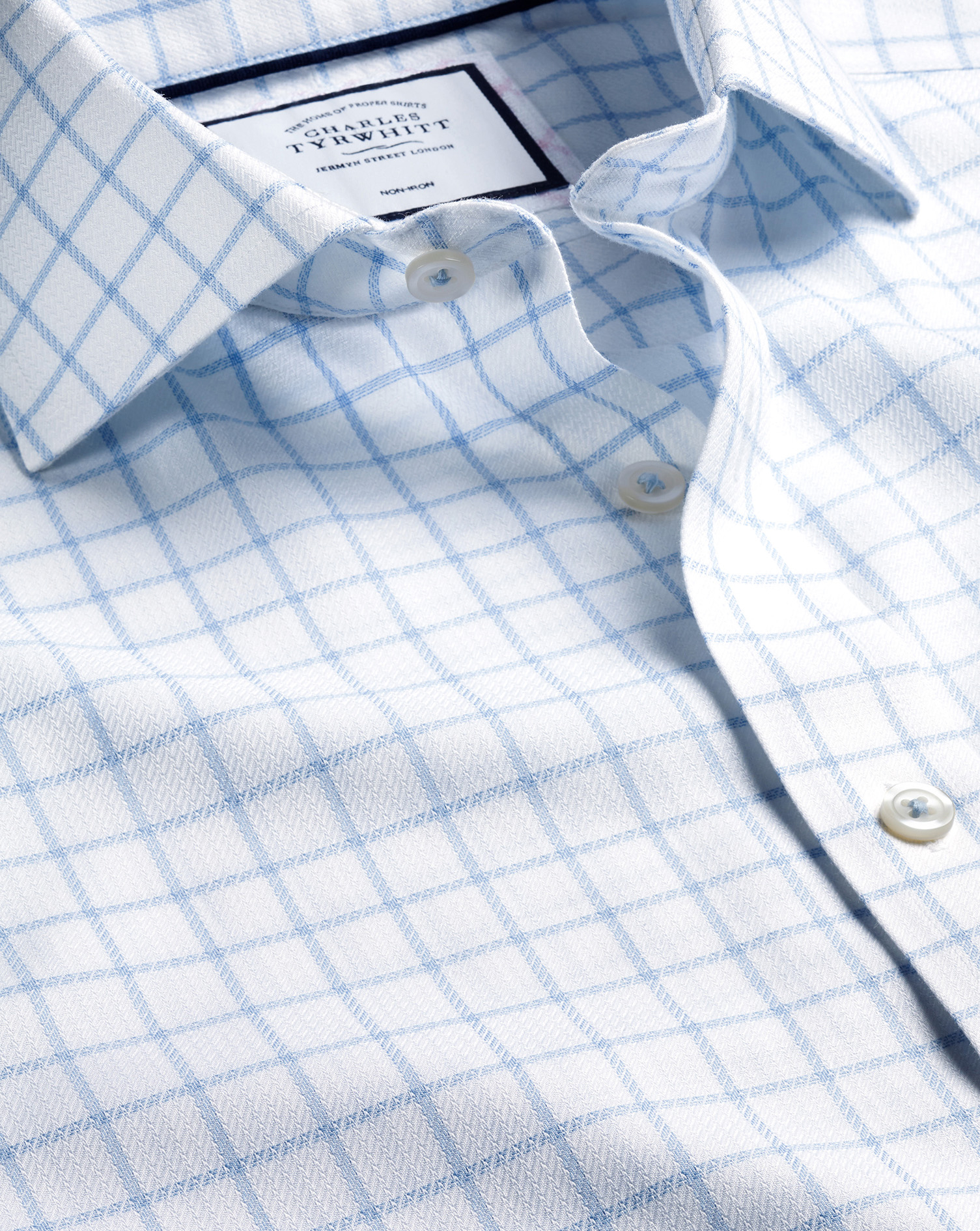 Charles Tyrwhitt Cutaway Collar Non-iron Henley Weave Cotton Dress Shirt In Blue