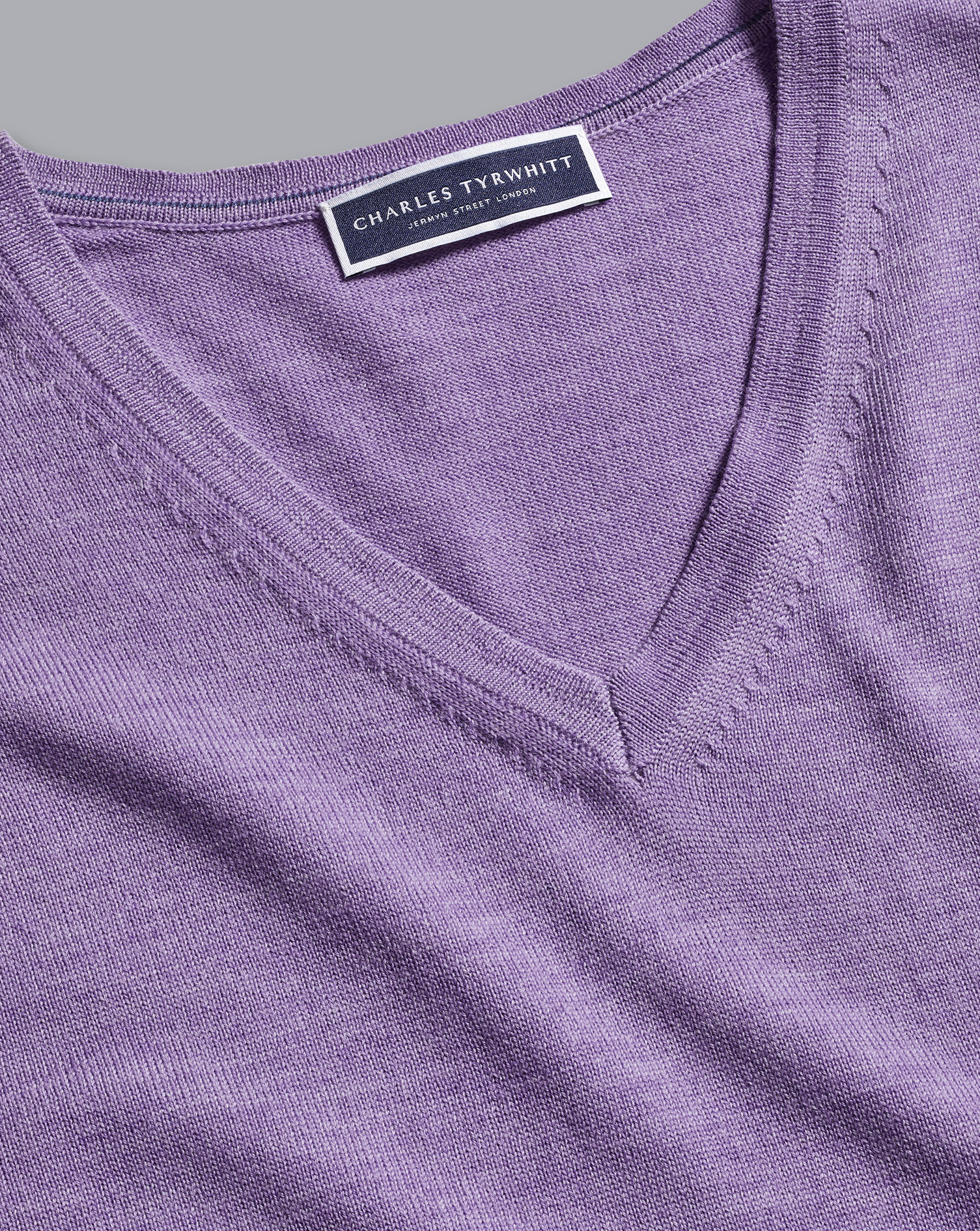 Merino V-Neck Jumper - Lavender Purple