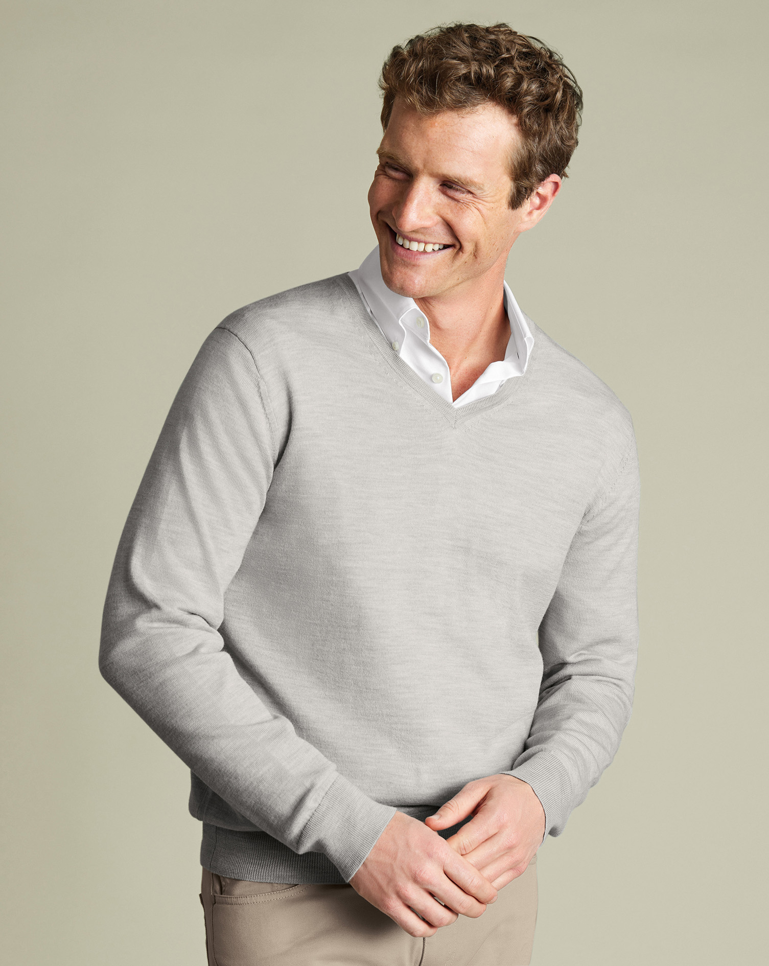 Charles Tyrwhitt Pullover aus Merinowolle mit V-Ausschnitt - Silber