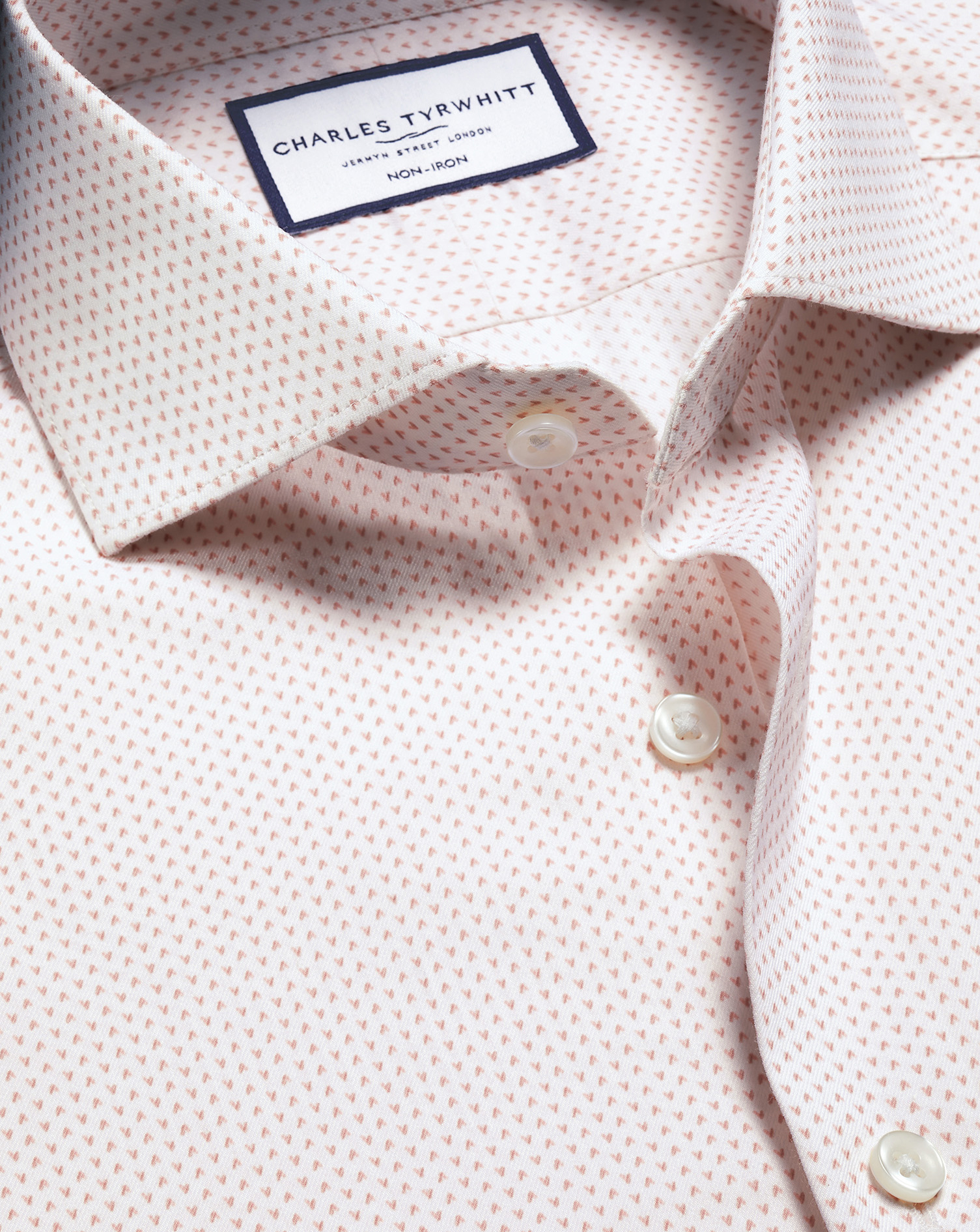 Charles Tyrwhitt Bügelfreies Performance Twill-Hemd und Print - Weiß & Rosa Knopfmanschette