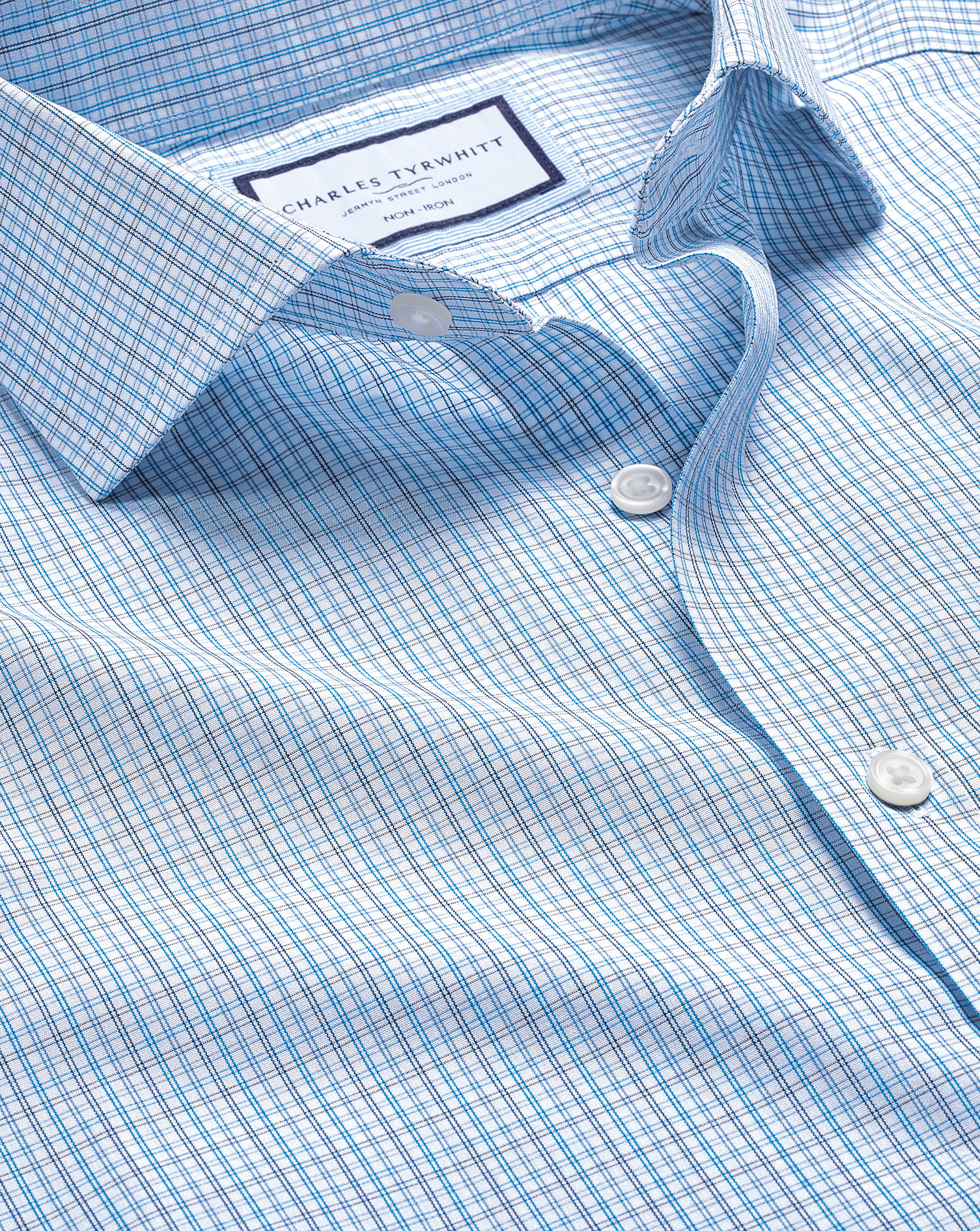 Charles Tyrwhitt Men's  Cutaway Collar Non-iron Fine Line Check Dress Shirt In Blue
