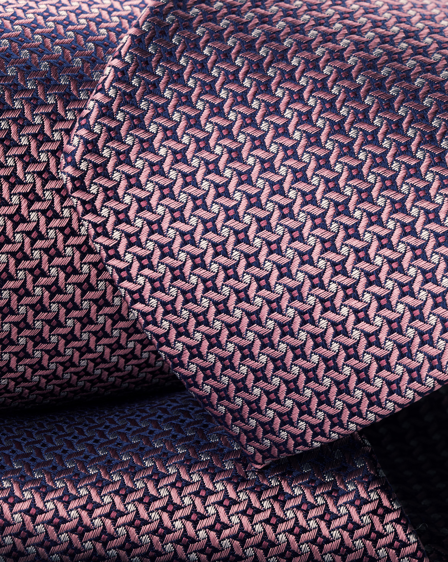 Semi-Plain Pattern Silk Tie - Pink