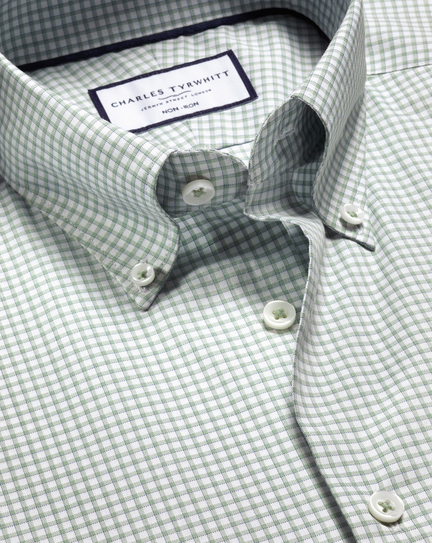 Charles Tyrwhitt Bügelfreies Oxfordhemd mit Karos und mit Button-down-Kragen - Grün Knopfmanschette