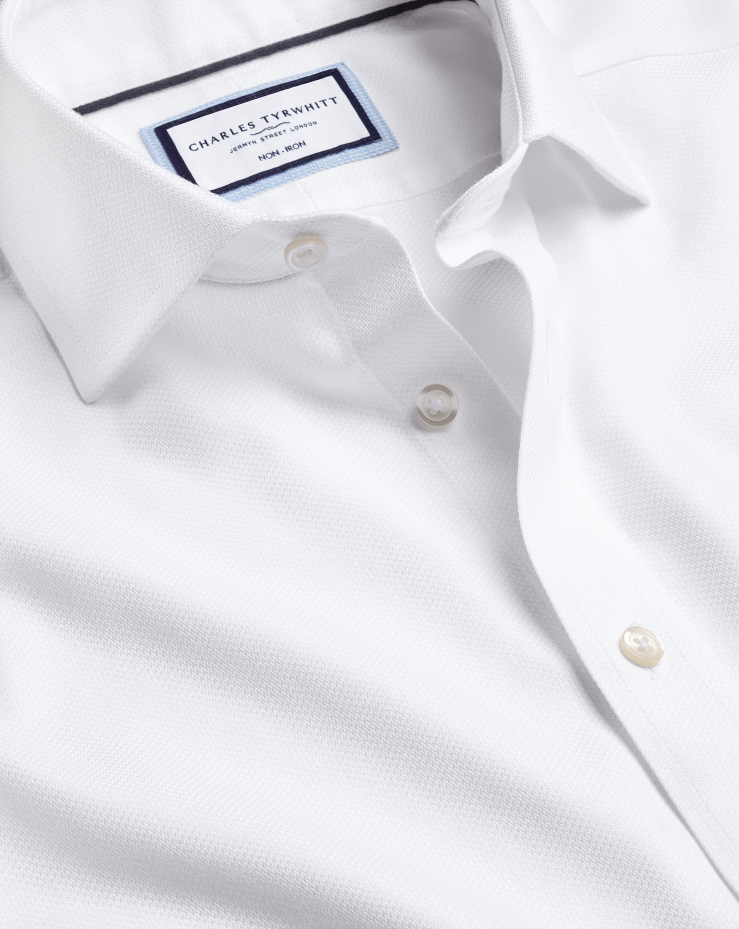 Charles Tyrwhitt Men's  Cutaway Collar Non-iron Mayfair Weave Dress Shirt In White