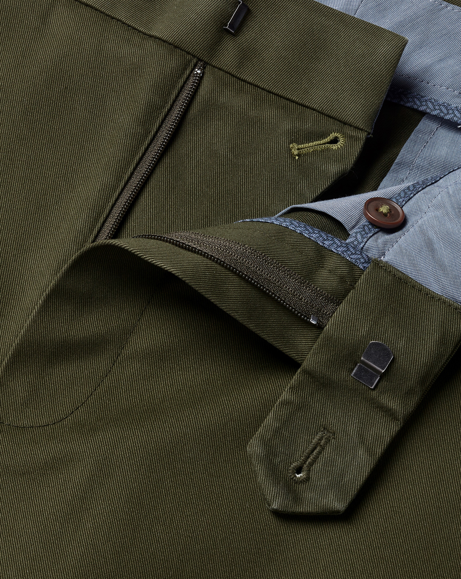 Ultimate Non-Iron Chinos - Forest Green