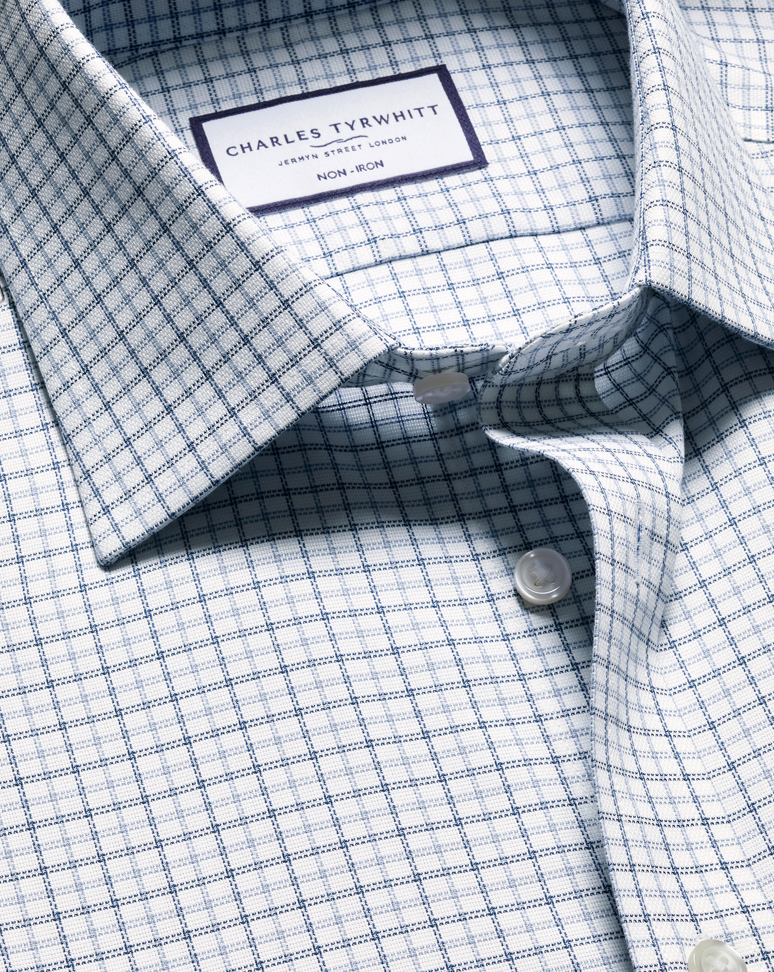 Charles Tyrwhitt Bügelfreies Royal-Oxfordhemd mit Haifischkragen und Windowpane-Karos - Stahlblau Knopfmanschette