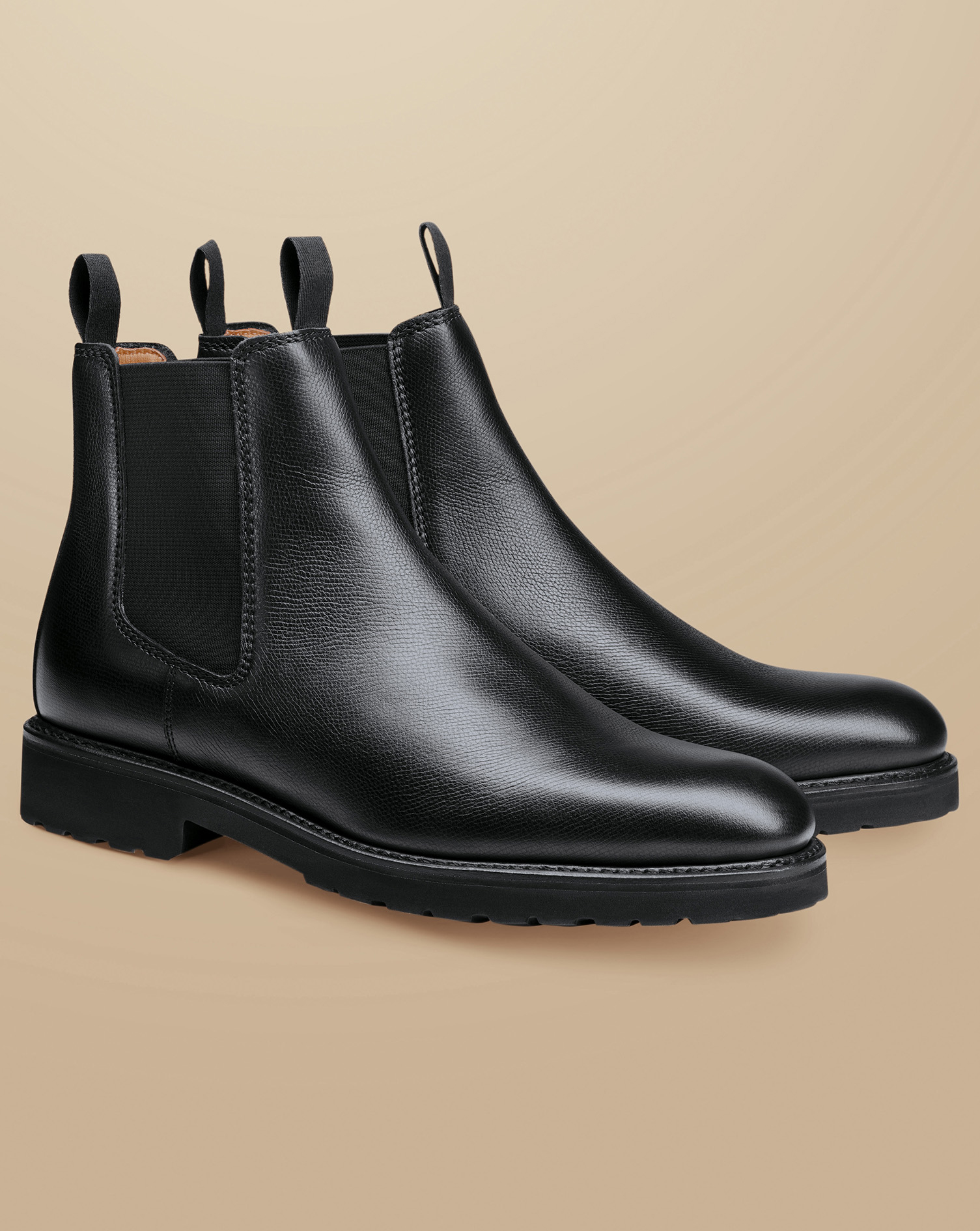 Rubber Sole Grain Leather Chelsea Boots - Black