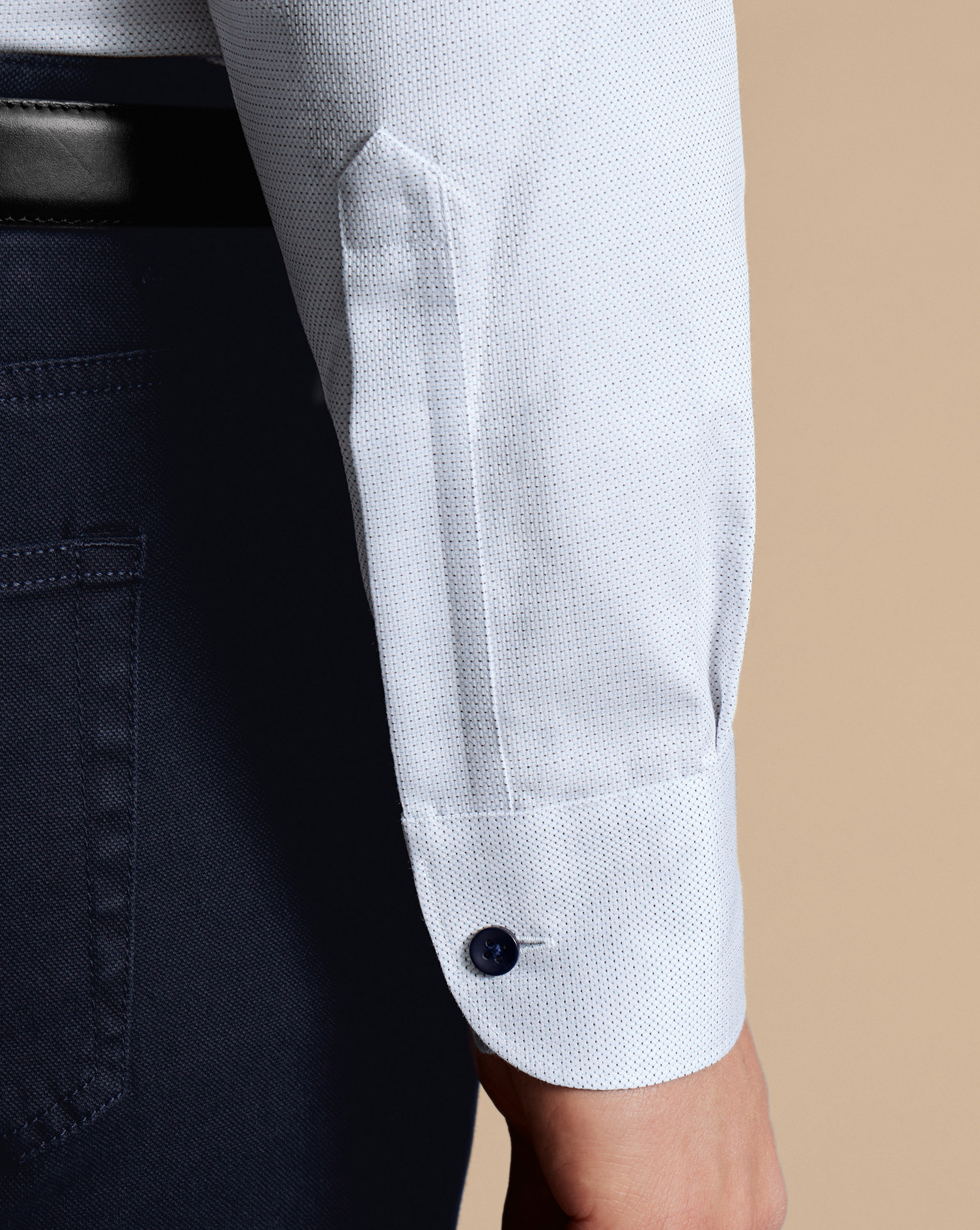 Semi-Cutaway Collar Non-Iron Dot Stretch Texture Shirt - White