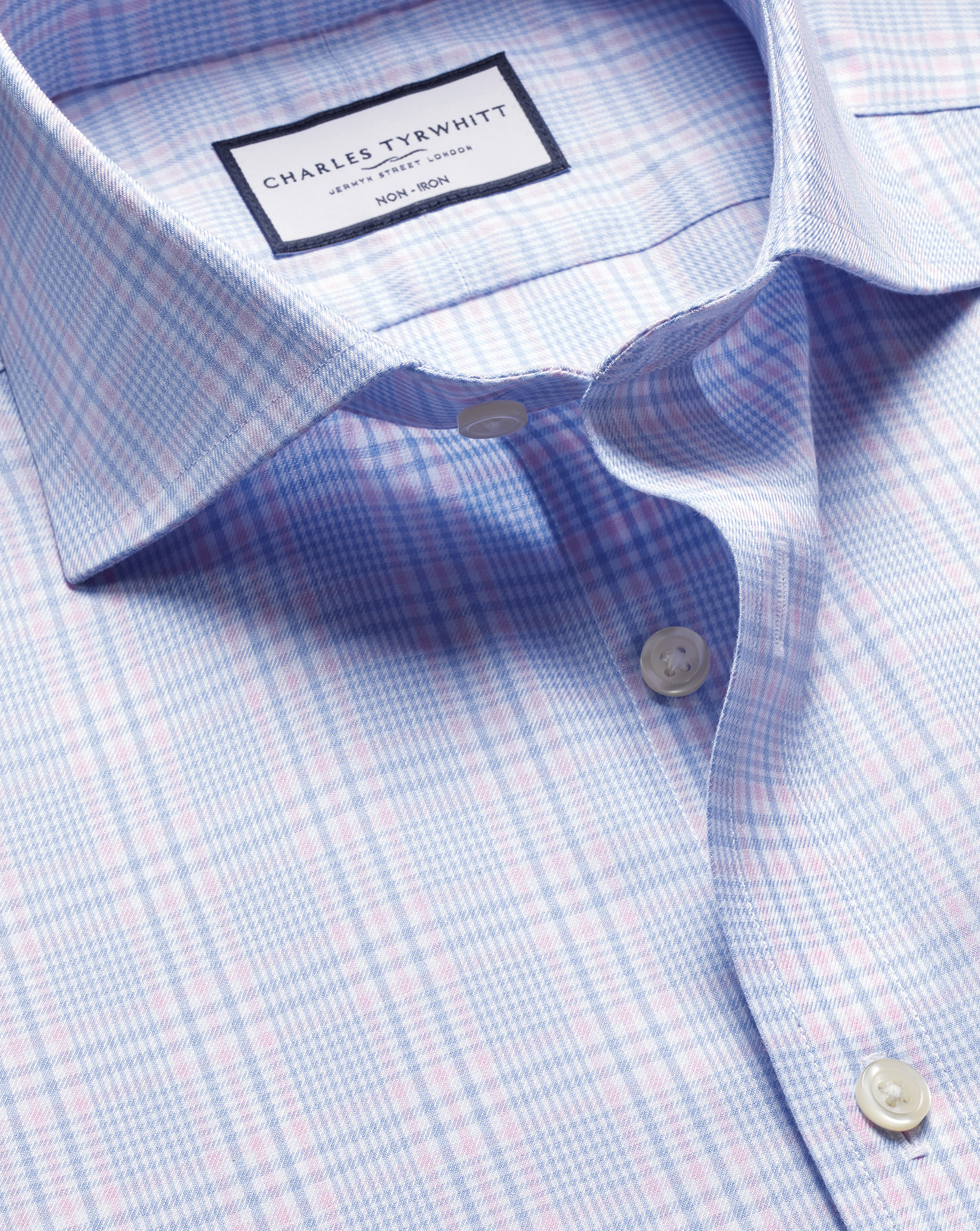 Charles Tyrwhitt Bügelfreies Twill-Hemd mit Prince-of-Wales-Karos - Himmelblau & Rosa Knopfmanschette