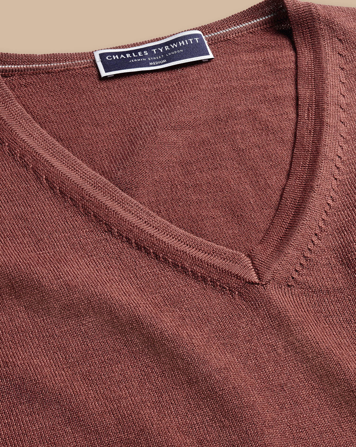 Merino V-Neck Jumper - Rosewood