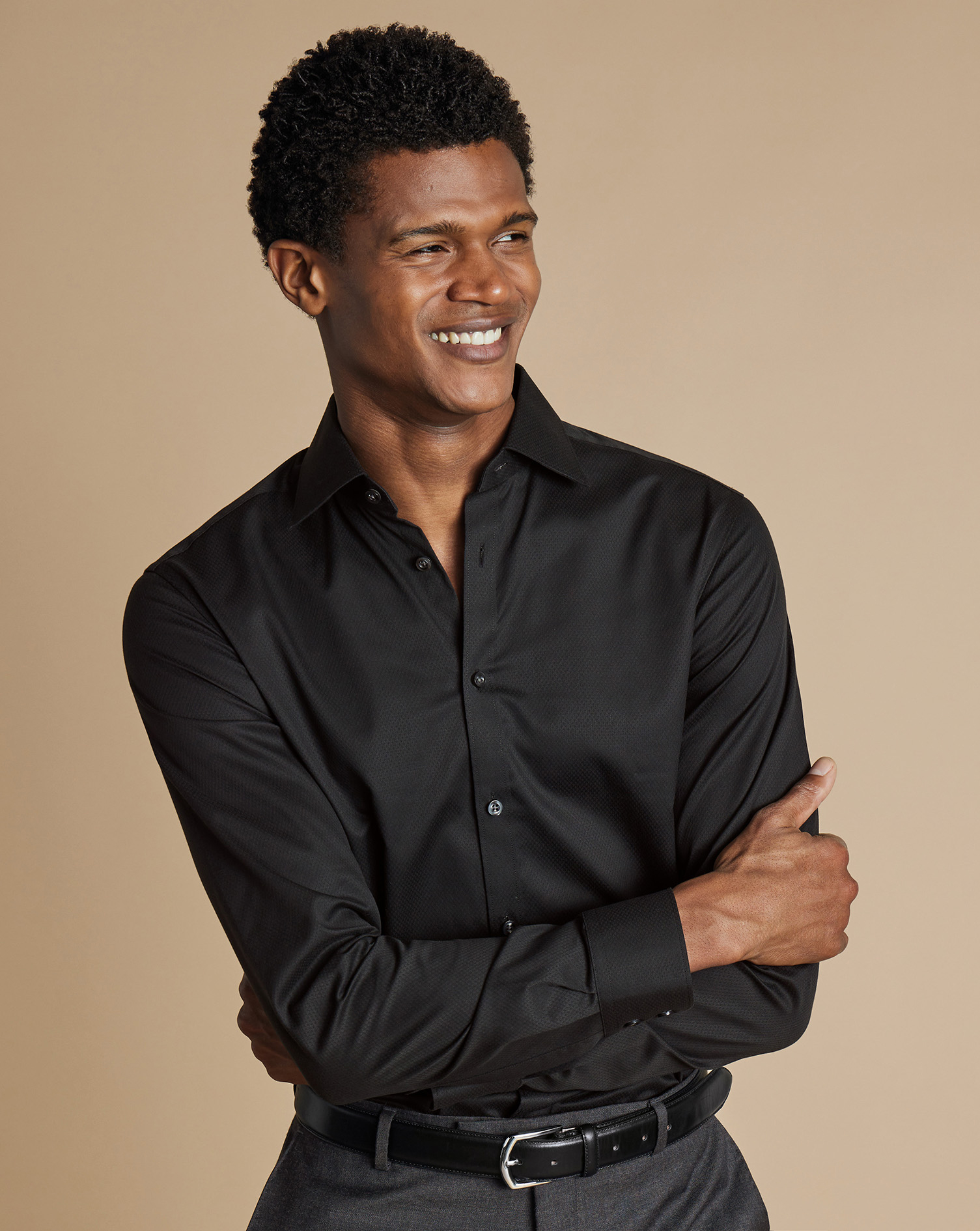 Semi-Cutaway Collar Egyptian Cotton Ascot Weave Shirt - Black