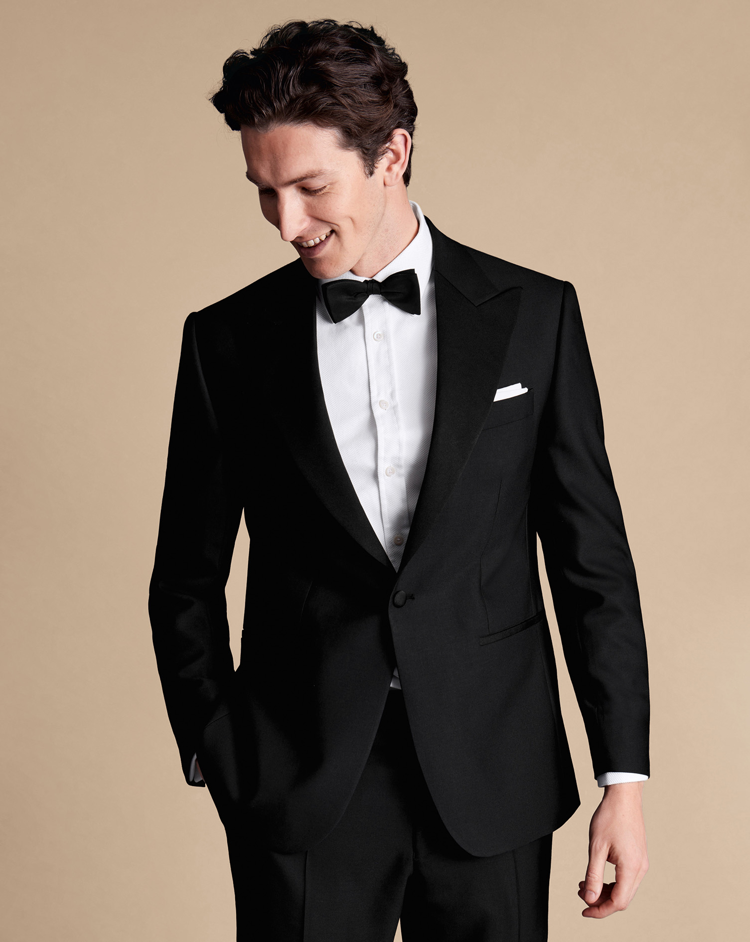 Peak Lapel Tuxedo Dinner Suit - Black 