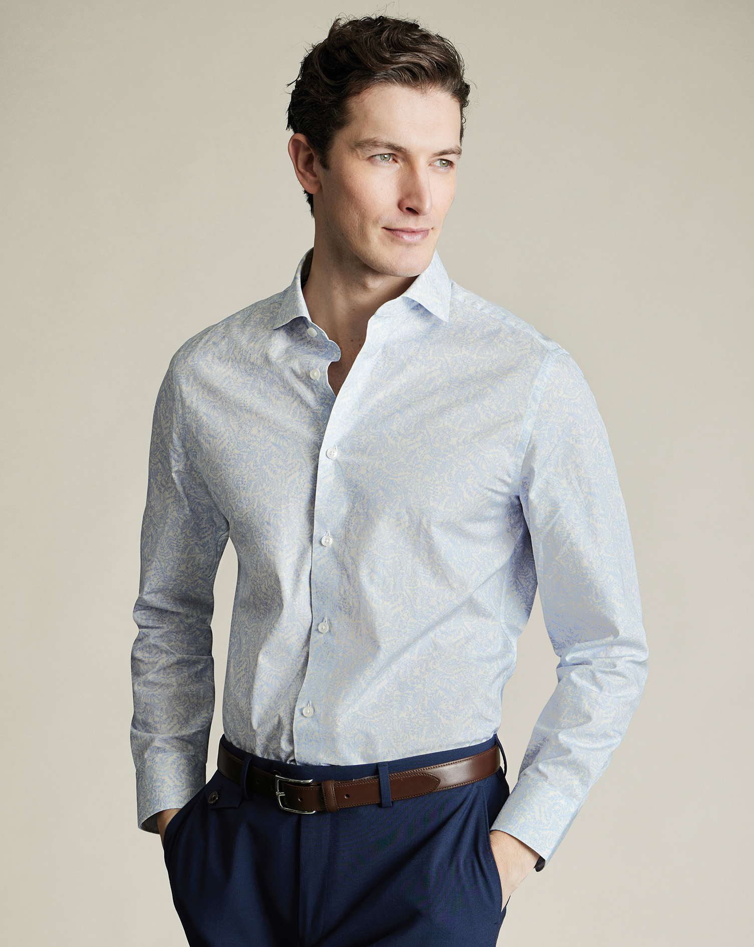 Charles Tyrwhitt Hemd aus Liberty Fabric mit floralem Muster - Hellblau